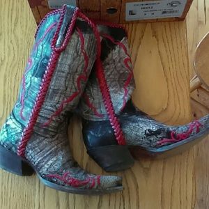 Charlie 1 Horse Cafe Brush Calf Lace Boots